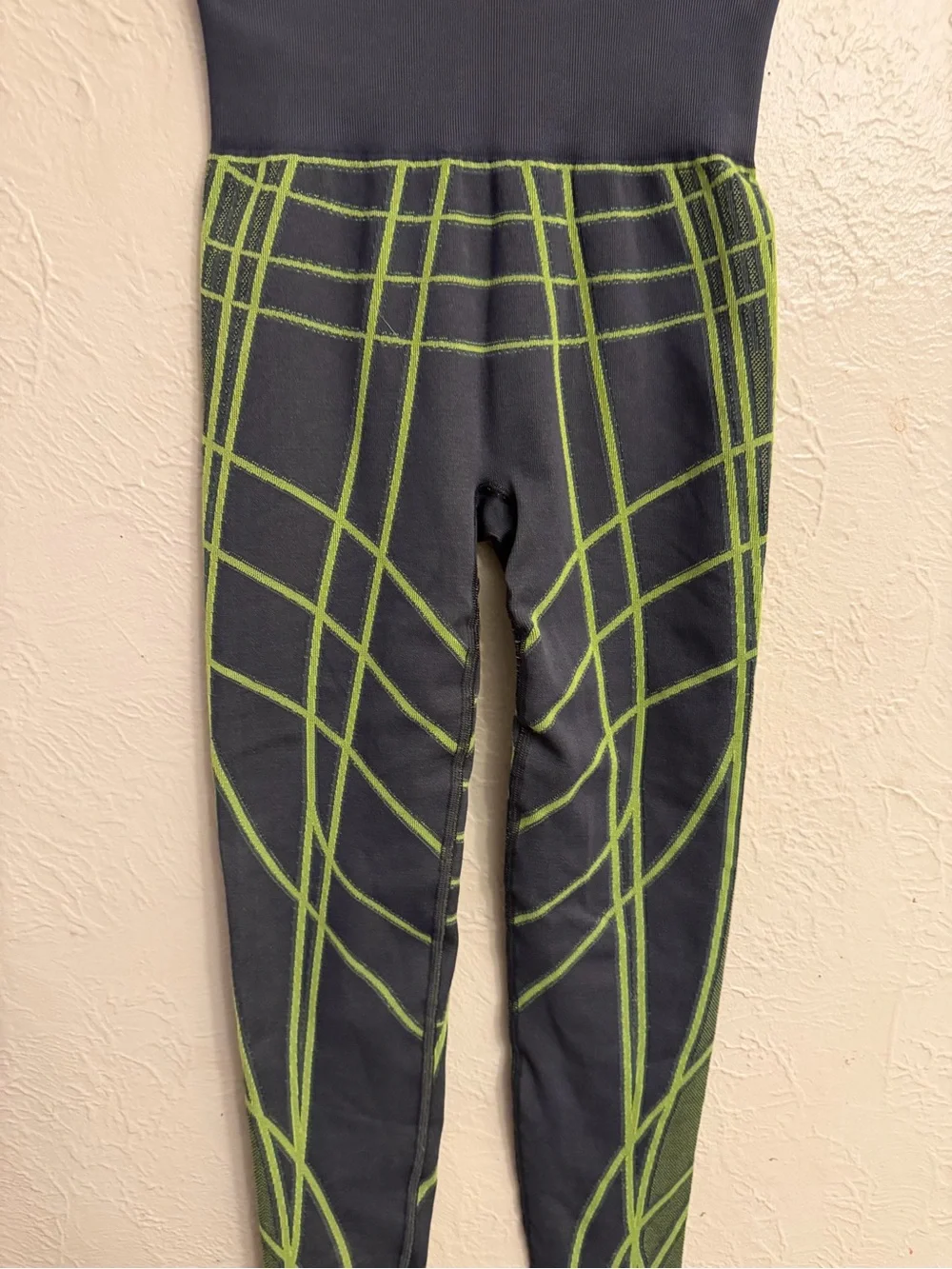 Gymshark Olive Green High-Waist Seamless Leggings with Neon Lime Accents